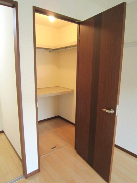 収納 メゾンド－ルＳＡＫＵＲＡ