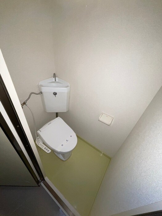 トイレ 代田ハイツ