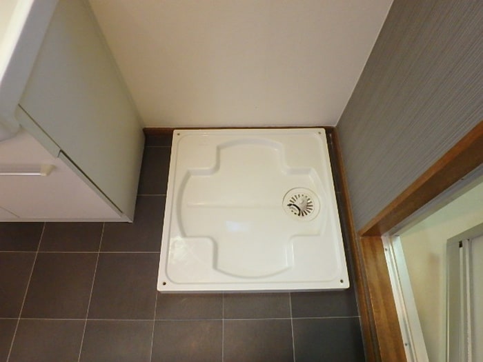 洗濯機置場 服部ビル（2F）