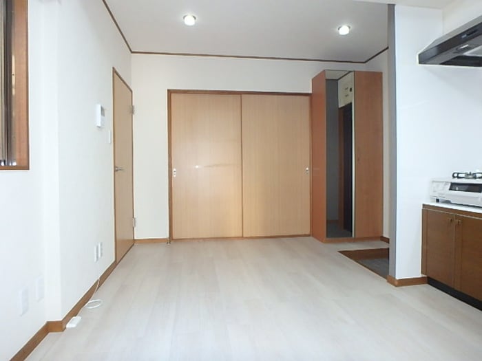 居室 服部ビル（2F）