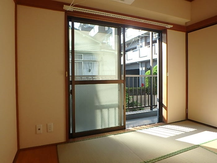 居室 服部ビル（2F）