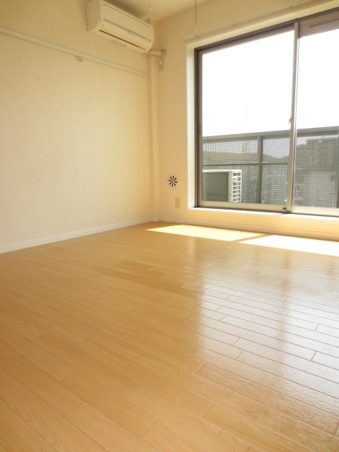 居室 ロジュマンブリヤン