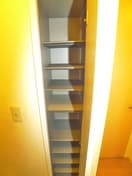 靴箱 ロジュマンブリヤン