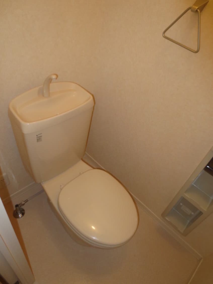 トイレ ロジュマンブリヤン