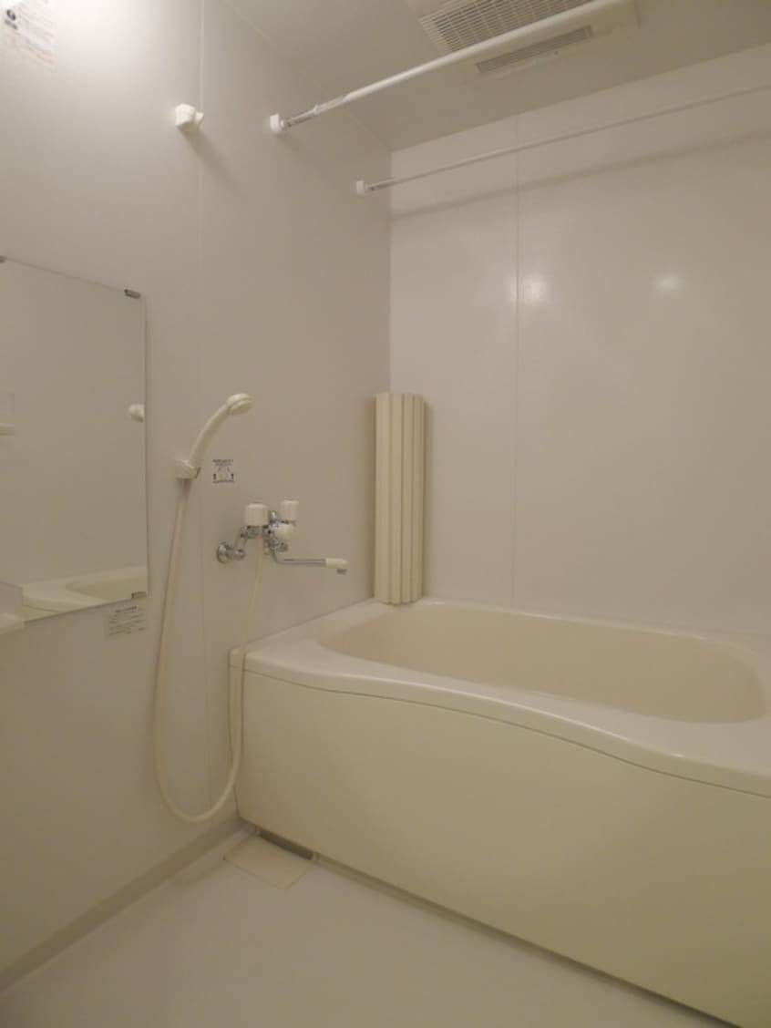 バス／シャワールーム等 ロジュマンブリヤン