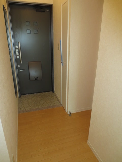 玄関 ロジュマンブリヤン