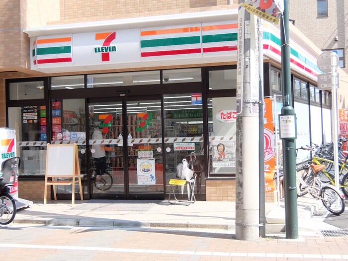 セブンイレブン 世田谷用賀駅東店(コンビニ)まで124m Ｗｉｓｔｅｒｉａ　Ｃｏｕｒｔ