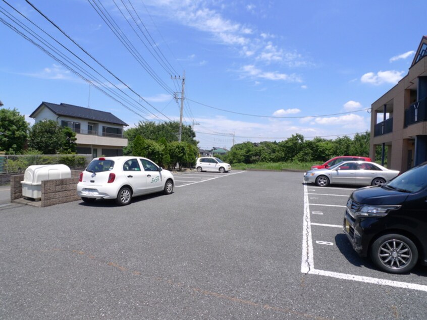 駐車場 イセ・ビエント