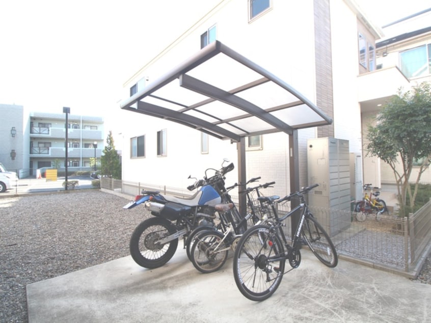 駐輪場 サイレンス大泉学園