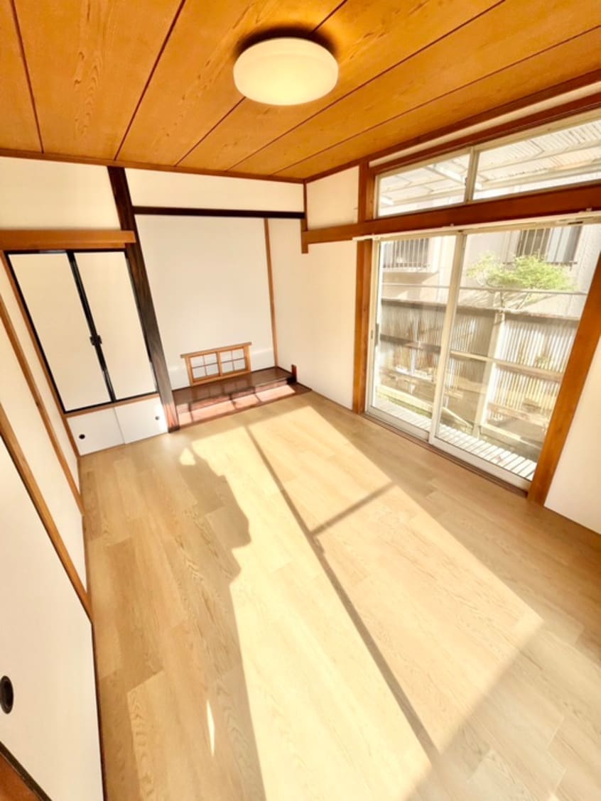 居室 新都心ハイツ
