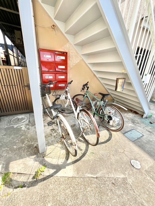 駐輪場 新都心ハイツ