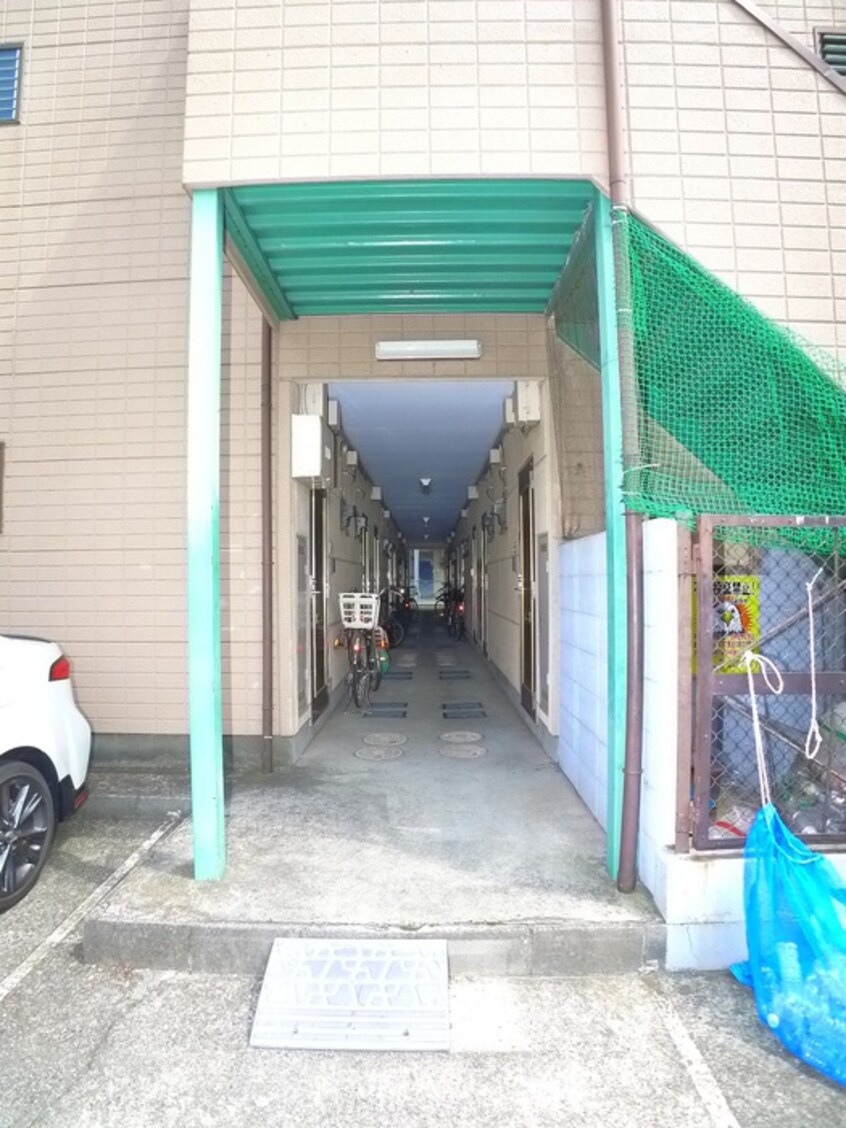 エントランス部分 千代ハイツ