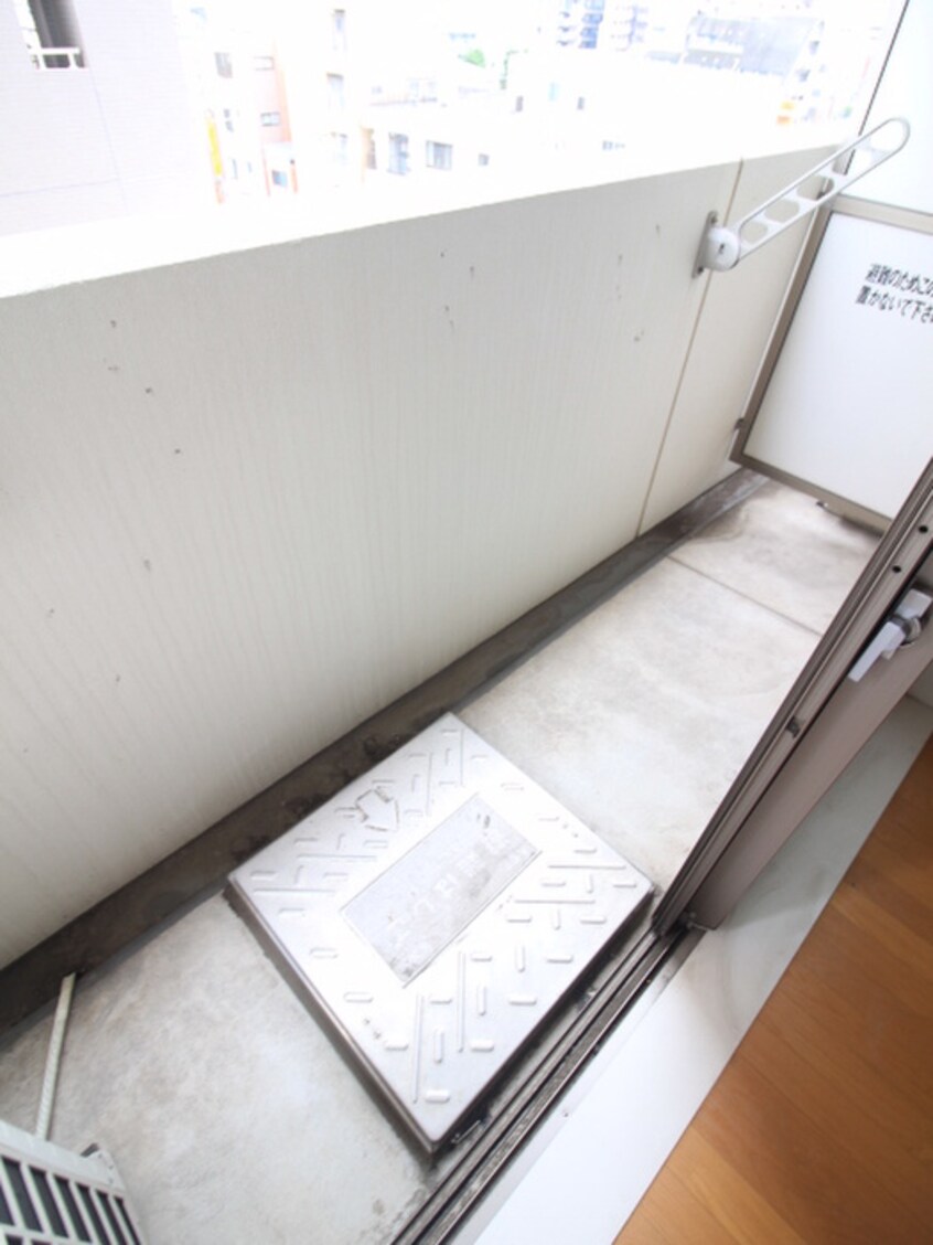 室内からの展望 Ｊｓ　Ｃｒａｄｌｅ