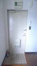 玄関 リベラル大橋