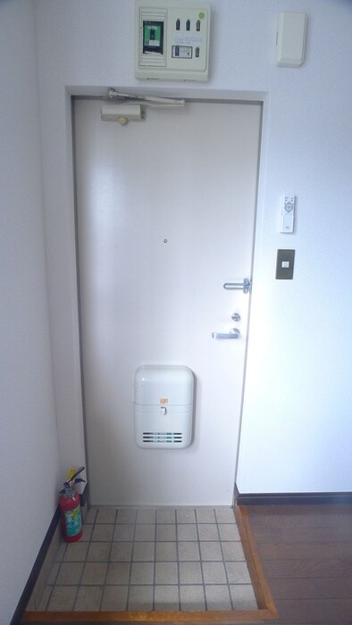 玄関 リベラル大橋