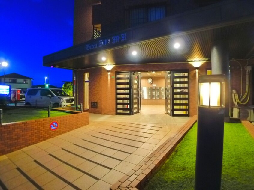 エントランス部分 グリ－ンヒルズＭＫ