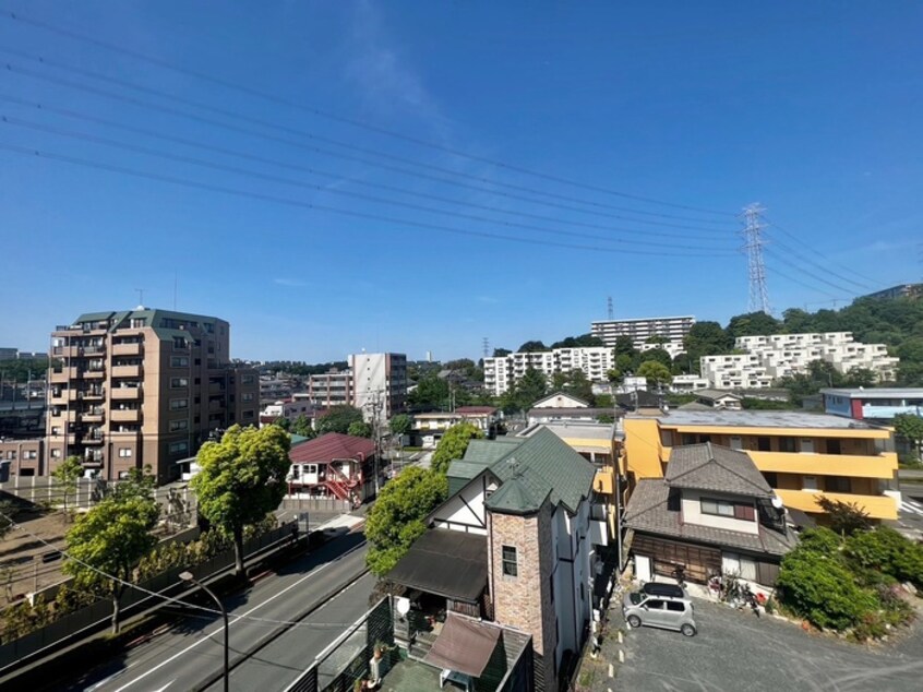 室内からの展望 トラストビラ多摩センター