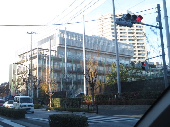 平塚学園(中学校/中等教育学校)まで650m レジデンス平塚