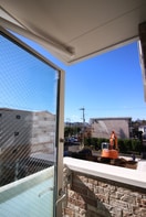 玄関 リポス瀬谷C棟