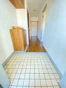 玄関 ルルド・タカハラ