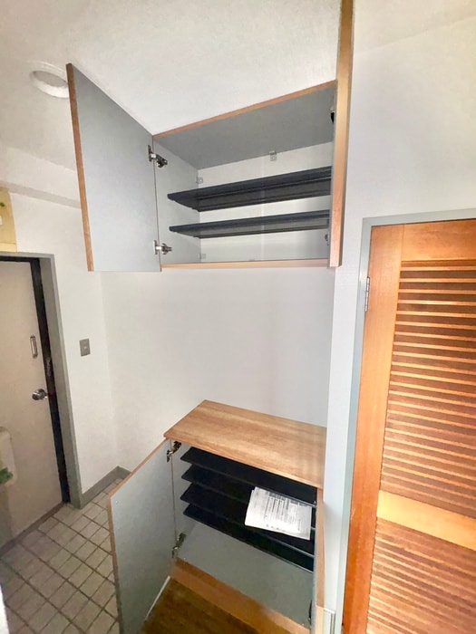 靴箱 ルルド・タカハラ