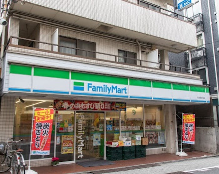 ファミリーマート＿塚本西荻南店(コンビニ)まで170m 大裕ビル