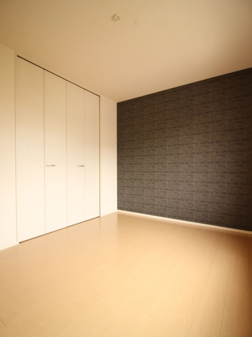 居室 ハイネスＥ