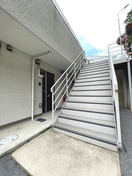 エントランス部分 アクロス高品