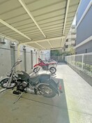 バイク置き場 ZESTY小豆沢公園