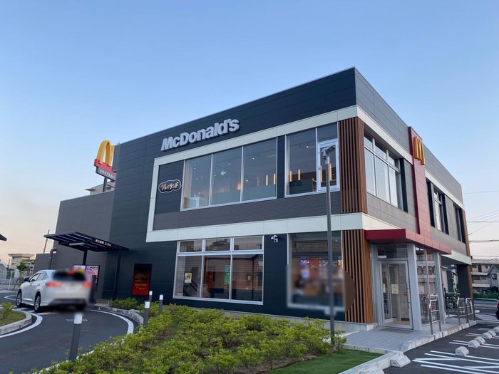 マクドナルド(ファストフード)まで1400m 仮）Castle大和田