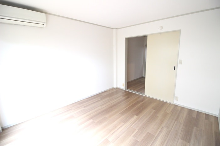 居室 第３アベニュ－ハウス