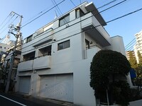 岡崎ビル（201）