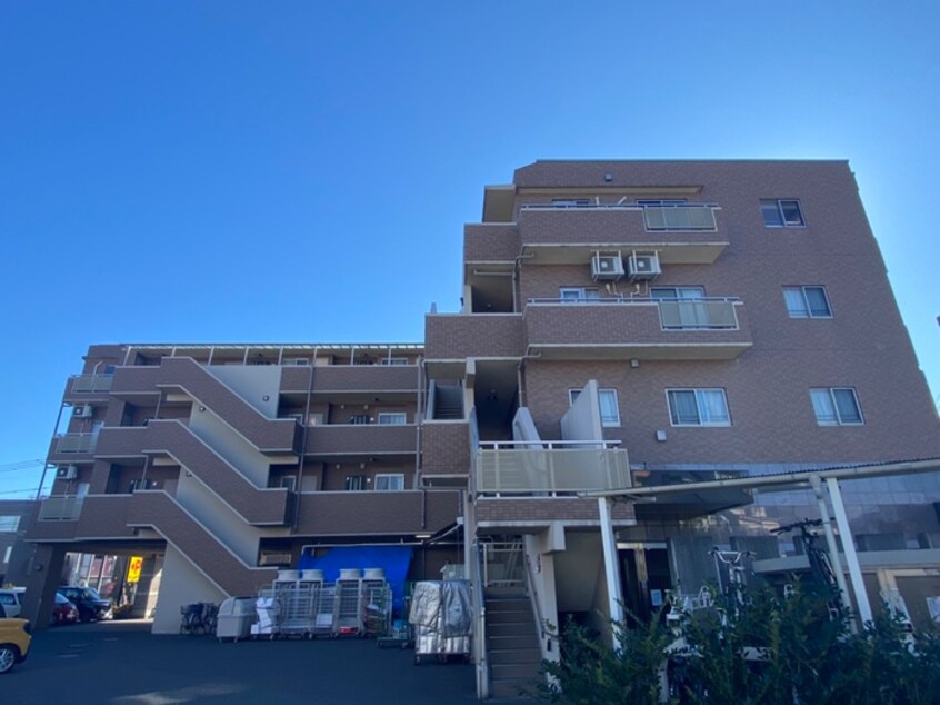 外観写真 ロイヤルモナ－ク