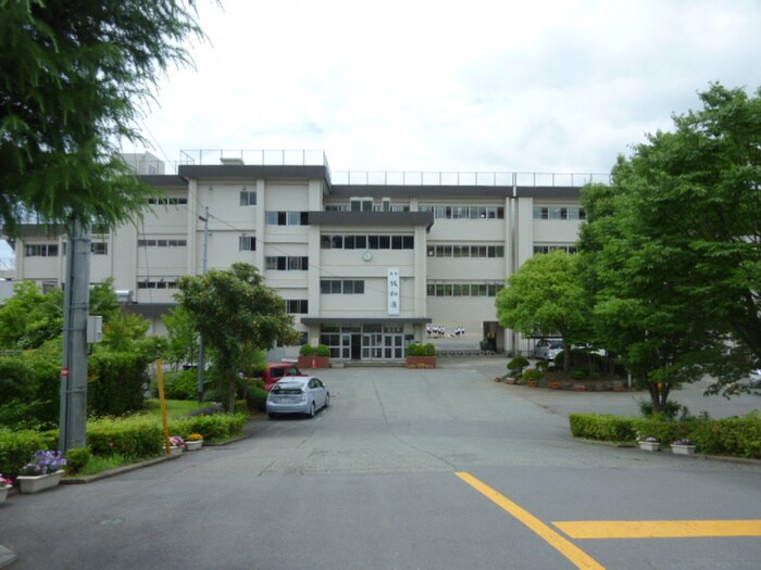 飯能西中学校(中学校/中等教育学校)まで964m 煉瓦館　５３