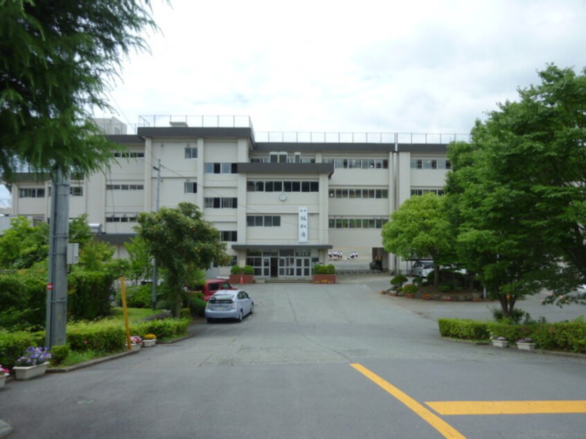飯能西中学校(中学校/中等教育学校)まで964m 煉瓦館　５３