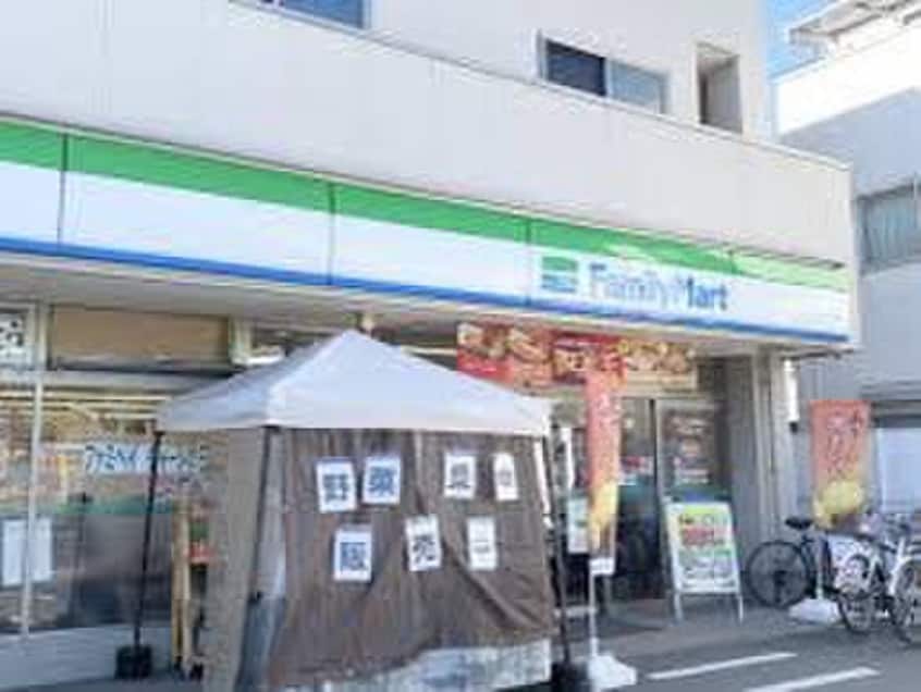 ファミリーマート(コンビニ)まで750m 寺谷ヒルズ