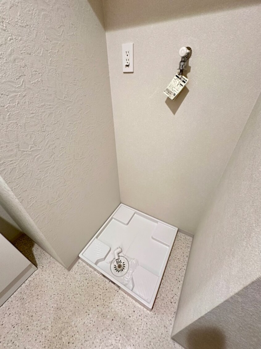 洗濯機置場 LOC´S　SAGINUMA