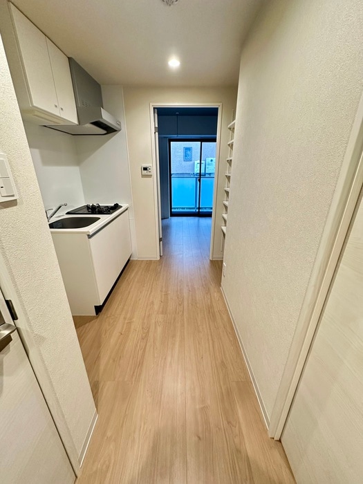 廊下 LOC´S　SAGINUMA