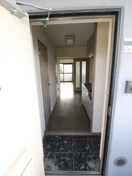 玄関 アルカディア・アベニュー