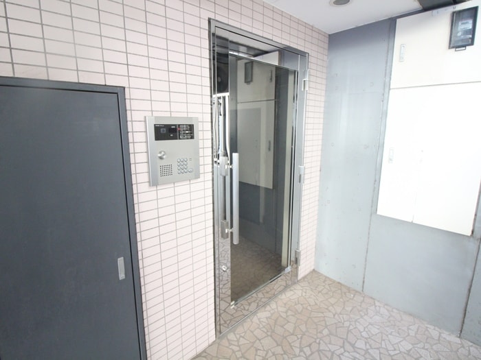 エントランス部分 ミドルリバー田園調布南