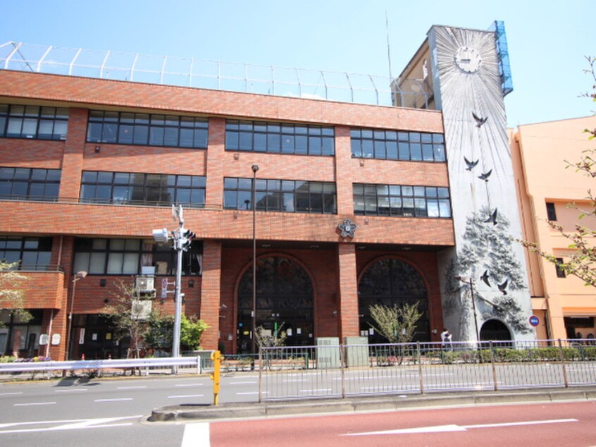 物件(小学校)まで600m ボンナチュール入谷