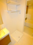 洗濯機置場 グラナーデ金町