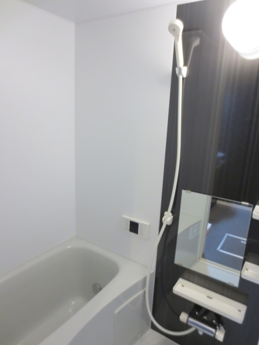 バス／シャワールーム等 シャルマン港町