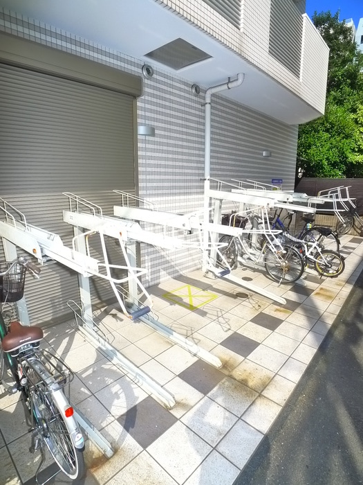 駐輪場 ヴェルドミール高英