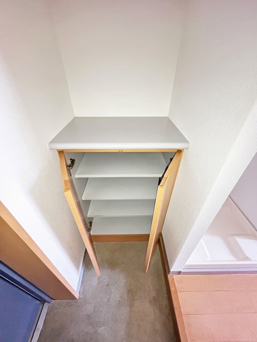 靴箱 ヴェルドミール高英