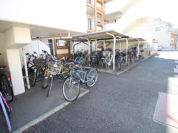 駐輪場 アーバン淵野辺