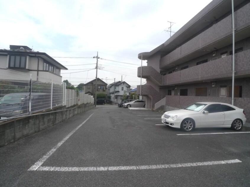 駐車場 ドゥムールＮＹ２１