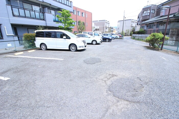 駐車場 サンモール多摩