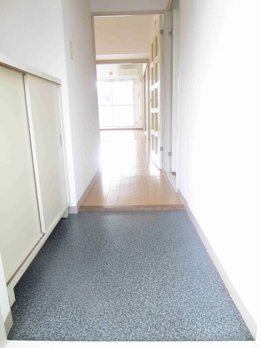 玄関 サンモール多摩