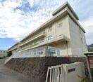 秦野市立北小学校(小学校)まで735m いちごハイツⅡ